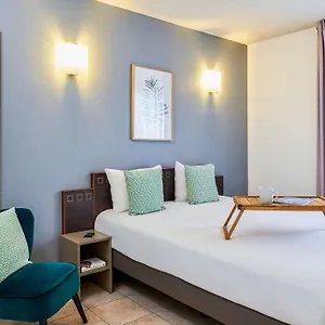 Adagio Access Garibaldi ניס