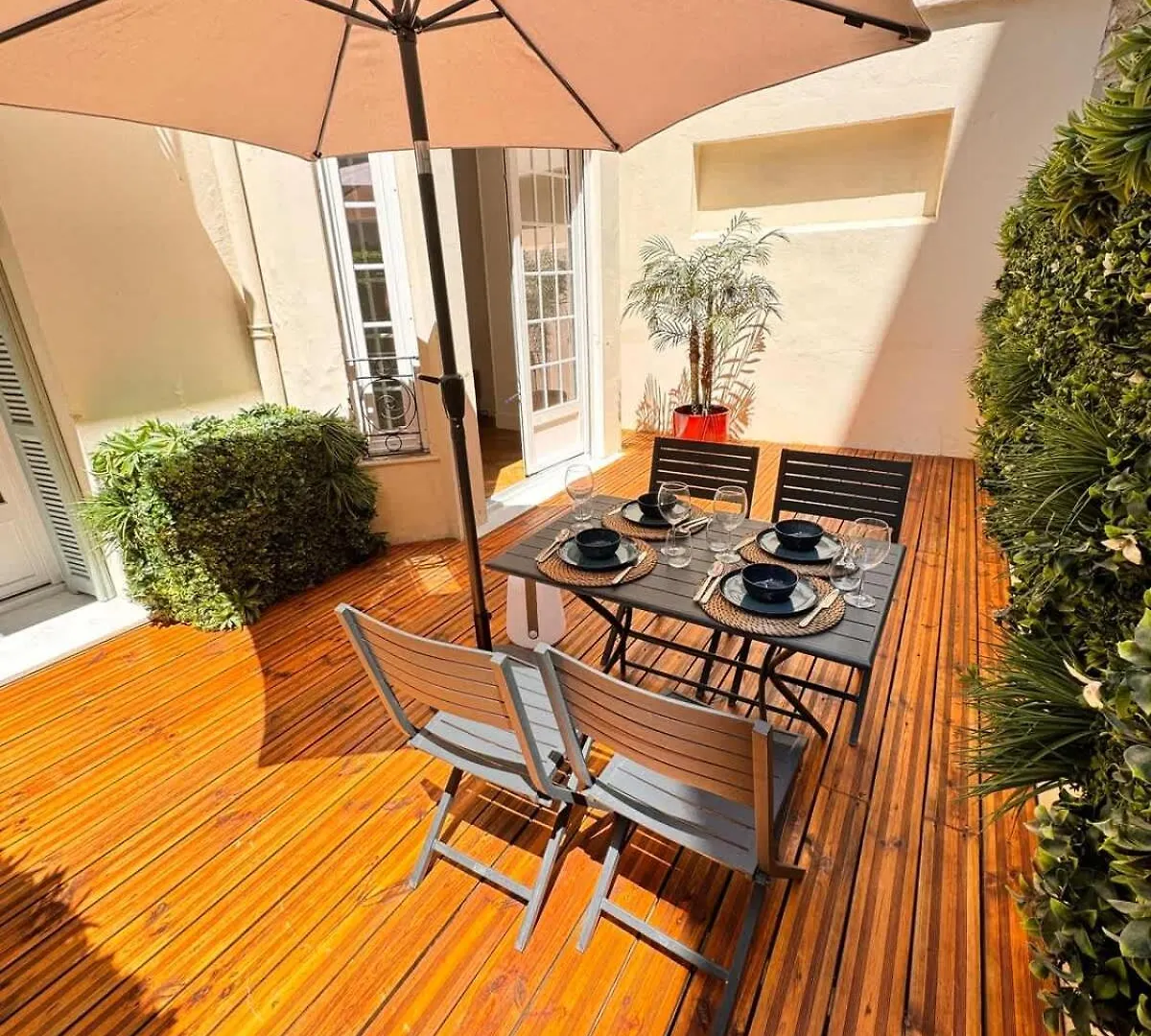 Luxury Central Condo With Private Terrace In Nice Holiday home